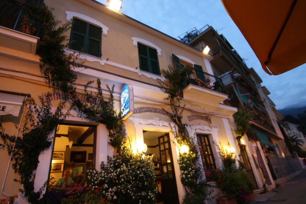 Viviani Raffaella * Monterosso al Mare